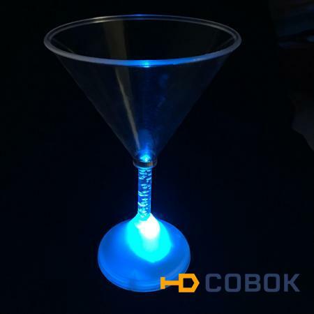 Фото Светящийся бокал для мартини Martini Glass