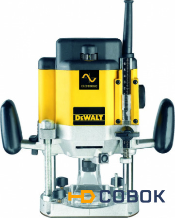 Фото Фрезер Dewalt DW625E