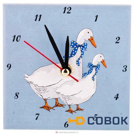 Фото Часы настольные гуси на голубом 10х10 см