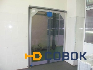 Фото Эластичные распашные ПВХ двери