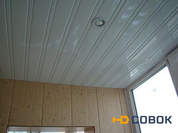 Фото Комплект реечного потолка (1,7м * 1,7м) 100P 141 (белый глянец)