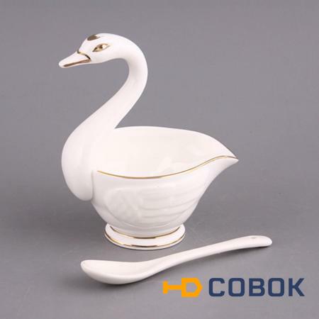 Фото Соусник с ложкой "лебедь" 150 мл.8*8 см.высота=12 см. Porcelain Manufacturing (264-452)