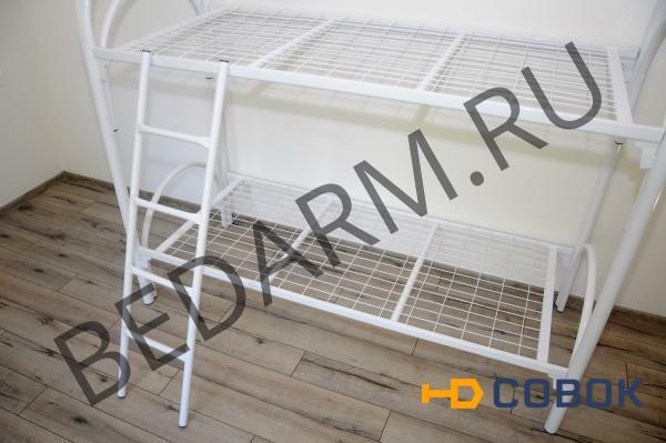 Фото «КС-2 белая с лестницей» - двухэтажная кровать для общежития