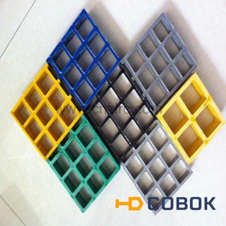 Фото Решетка с квадратной сеткой