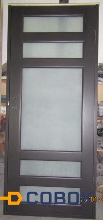 Фото Дверь из массива с тонированным матовым стеклом (под заказ)