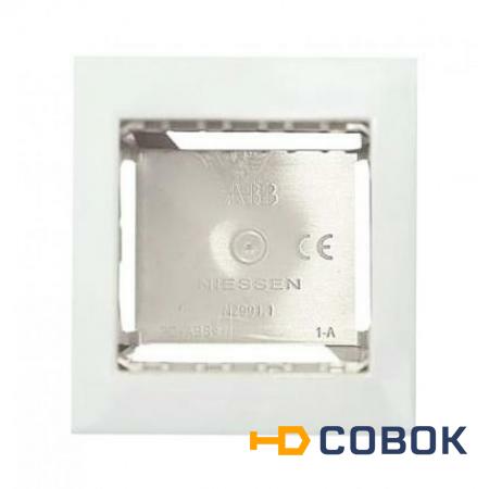 Фото Zenit Цоколь наружный на 1-2 модуля с рамкой альпийский белый; N2991.1 BL