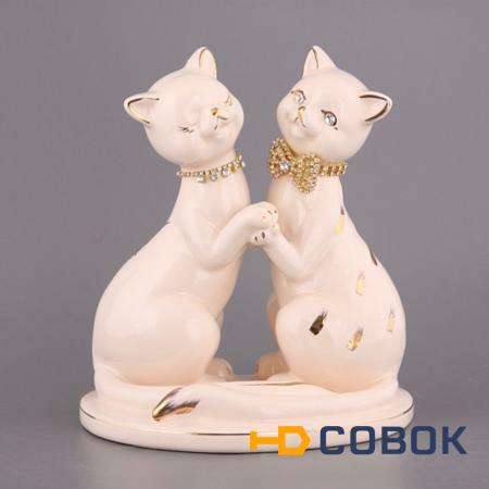 Фото Фигурка "пара кошек белые" 18*12 см. высота=19 см. Hangzhou Jinding (98-1016)
