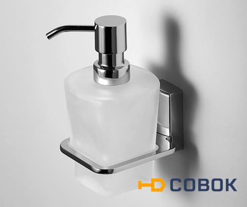 Фото Дозатор для жидкого мыла стеклянный WasserKRAFT К-5099 хром