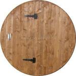 фото Деревянная крышка для колодца с дверцой классика круглая