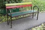 фото Садовая скамейка со спинкой цветная