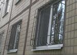 фото Изготовление прямых решеток на окно -балкон