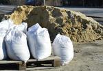 фото Купить песок в мешках в Московской области.