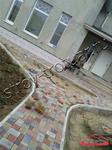 фото Укладка тротуарной плитки на бетон